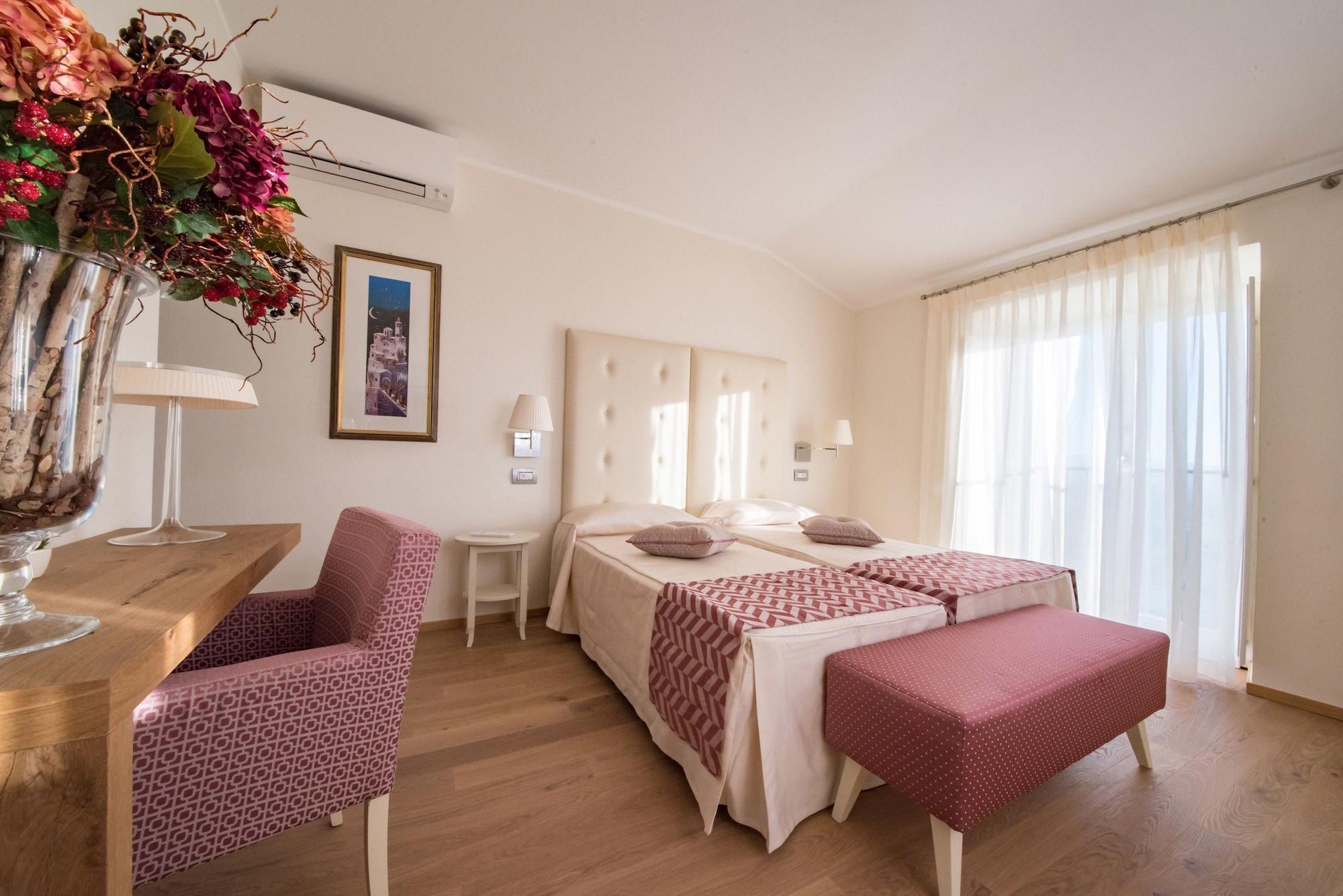Hotel Il Palazzo Асизи Екстериор снимка