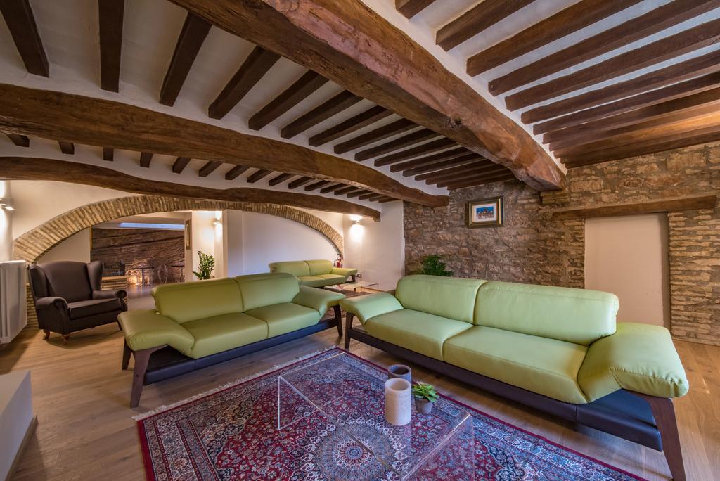 Hotel Il Palazzo Асизи Екстериор снимка