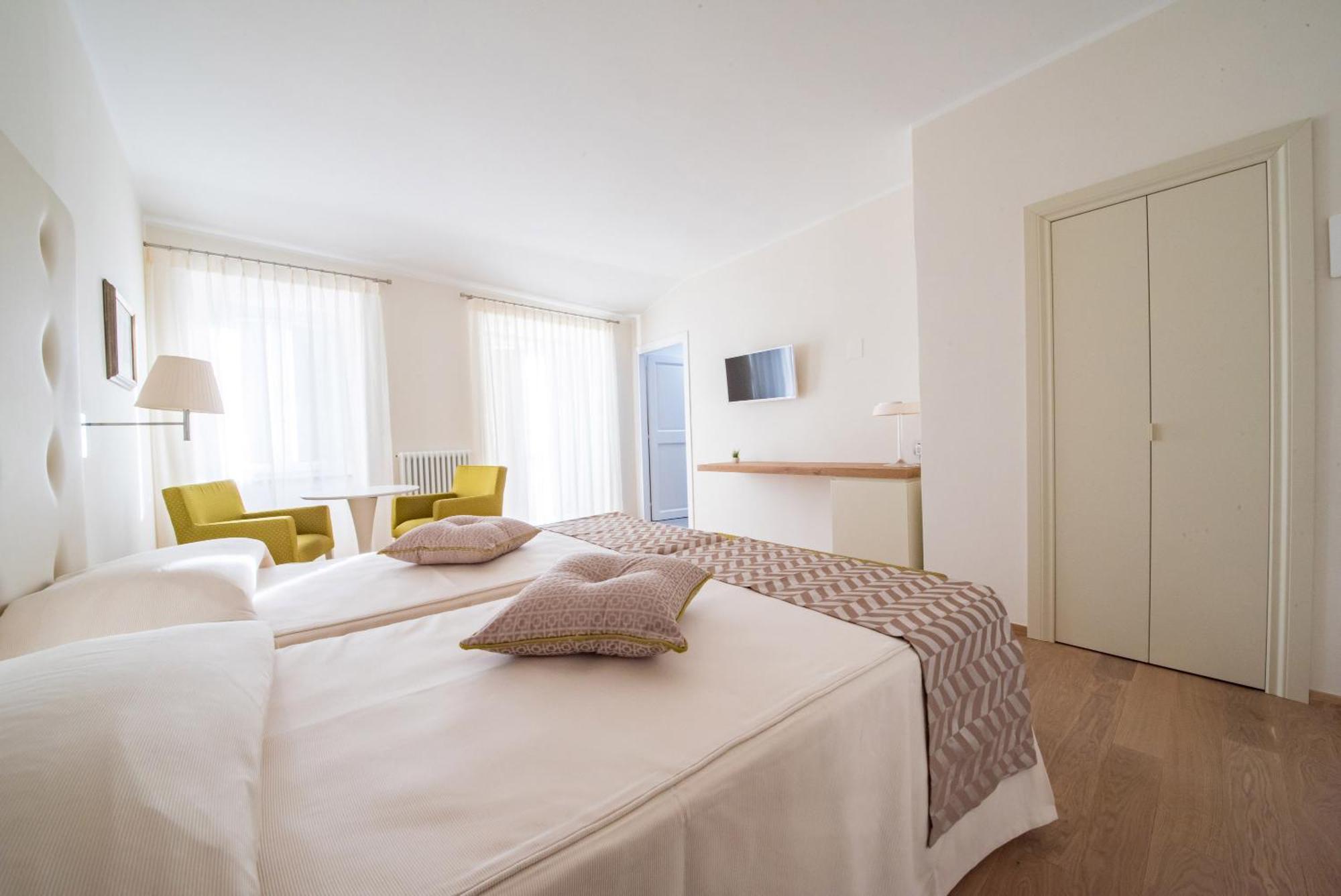 Hotel Il Palazzo Асизи Екстериор снимка