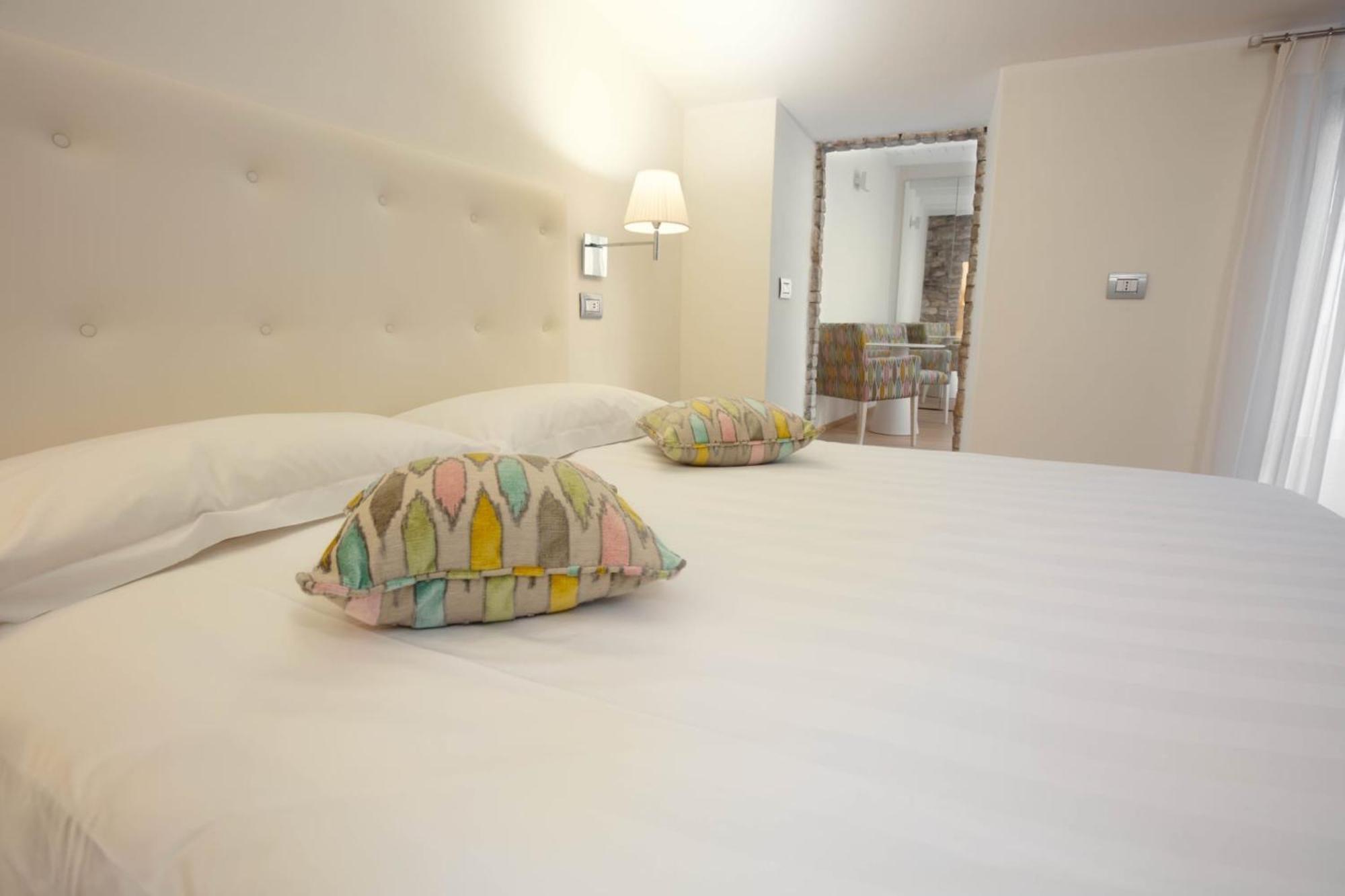 Hotel Il Palazzo Асизи Екстериор снимка