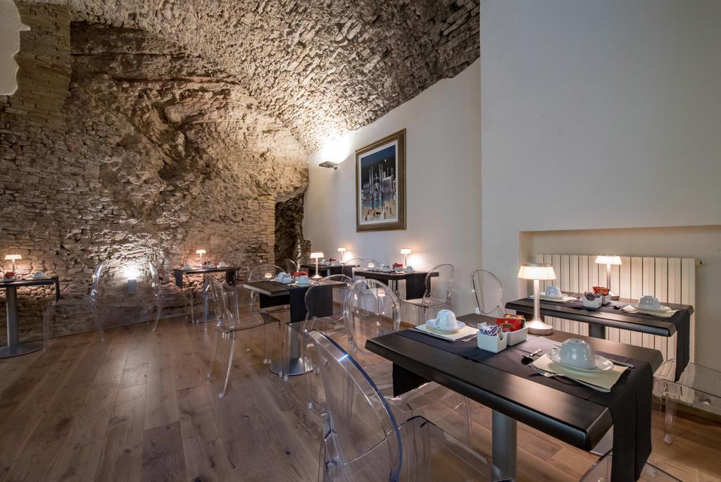 Hotel Il Palazzo Асизи Екстериор снимка
