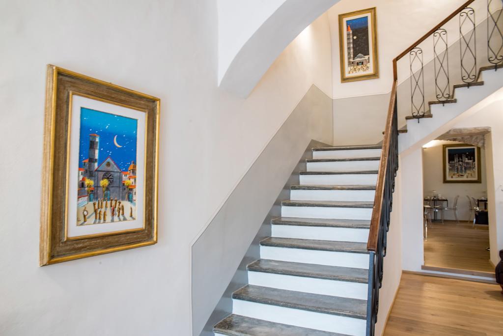 Hotel Il Palazzo Асизи Екстериор снимка